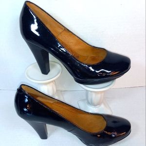 SOFFT PLATFORM PATENT LEATHER HEELS